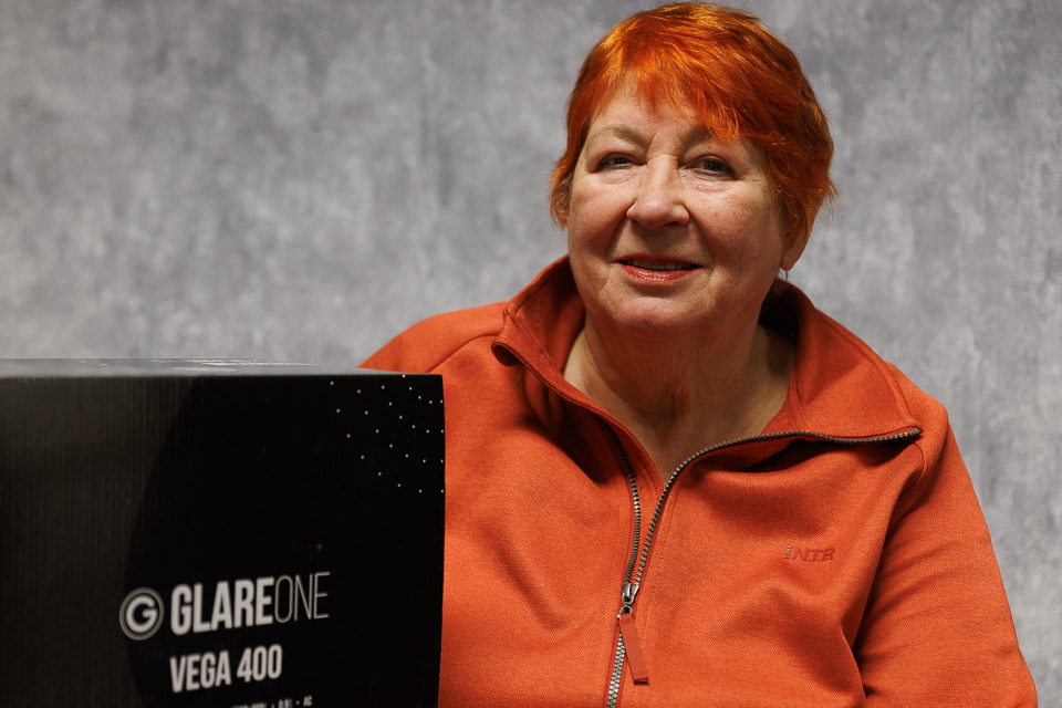 Mieke met haar GlareOne flitsset