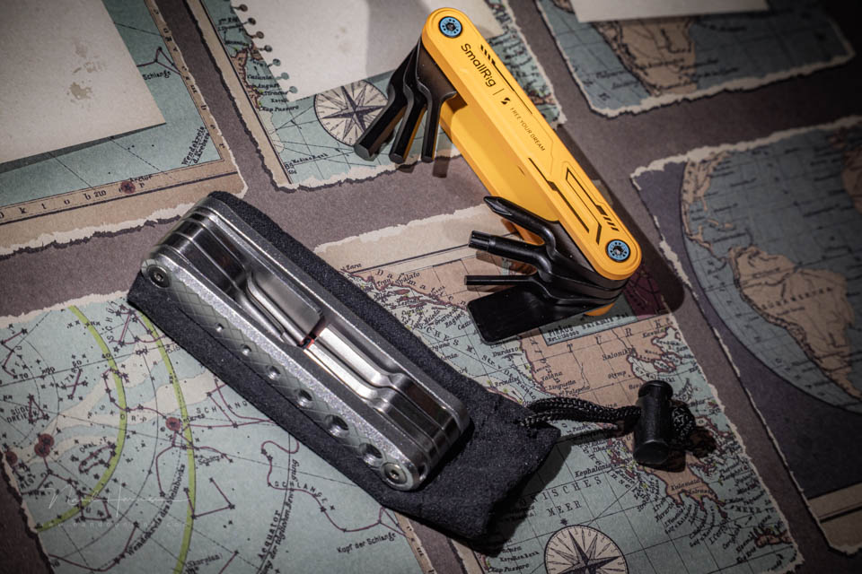 Nando multitool in fototas