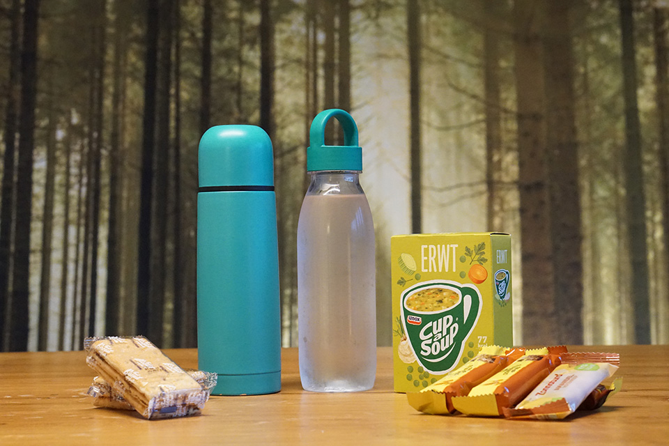 Denk aan eten en drinken Denk aan eten en drinken